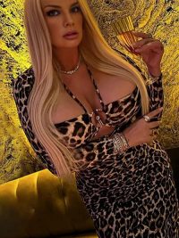 High Class Escort Model Blondie Hot in Berlin 4